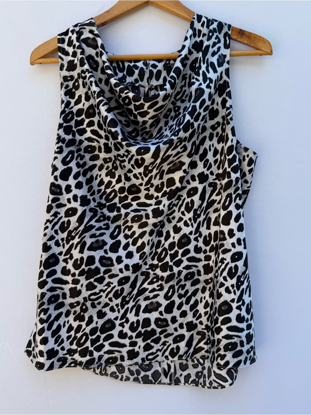 Ann Taylor Black White & Grey Leopard Print Sleeveless Top 12 Petite NWOT